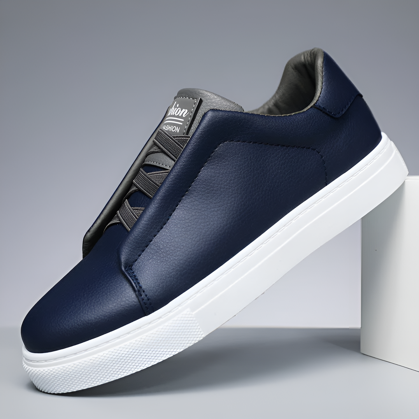 Classic Leather Low-Top Sneakers